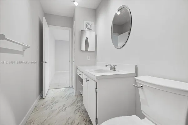 $1,790 | 3040 Northeast 16th Avenue, Unit 104, Oakland Park, FL 33334