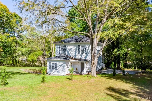 $299,900 | 4534 Drakes Main Street, Drakes Branch, VA 23937