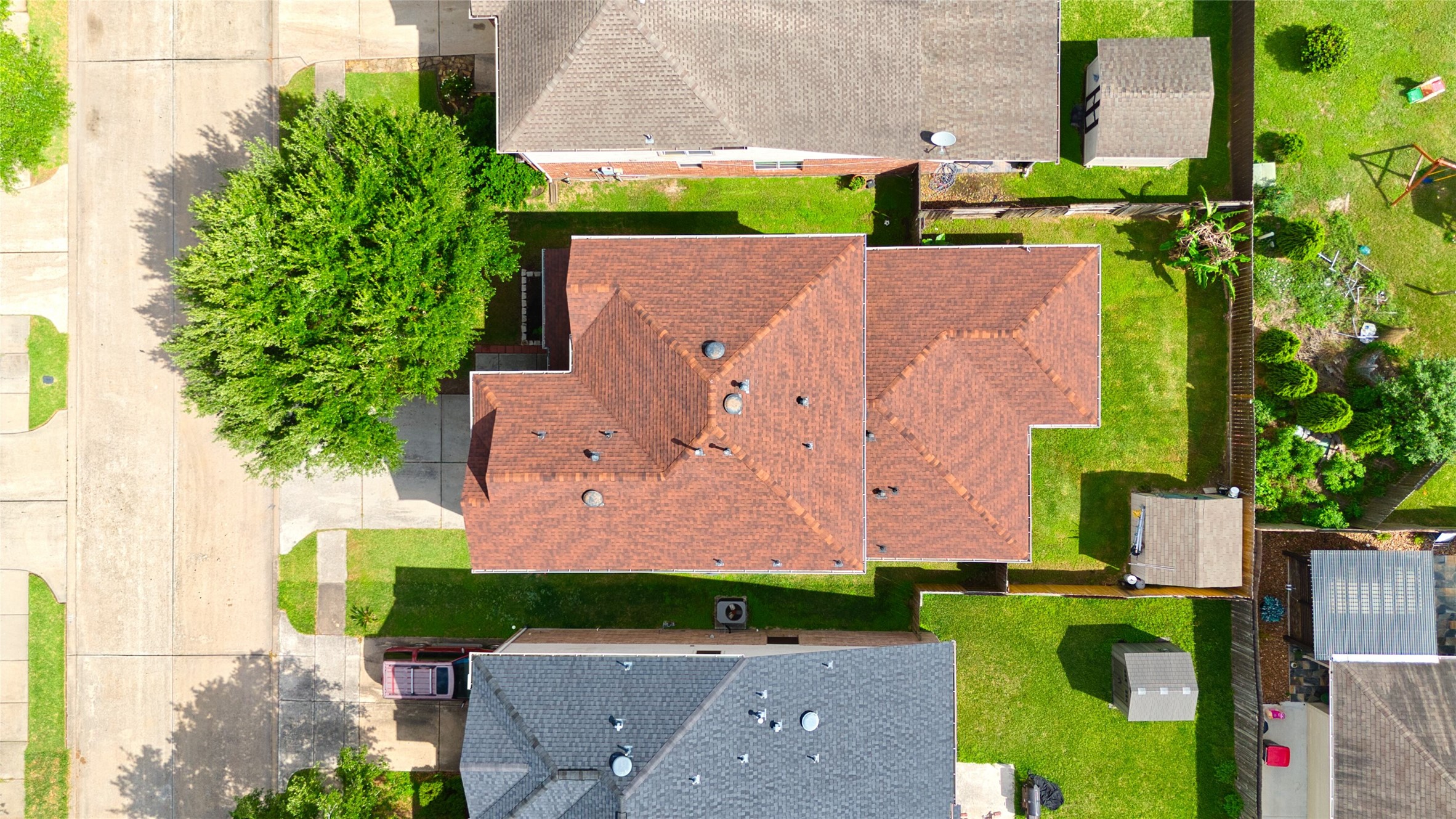 2210 Mountain Ranch Drive Houston, TX 77049 - Photo 36 of 36 an aerial view of a house