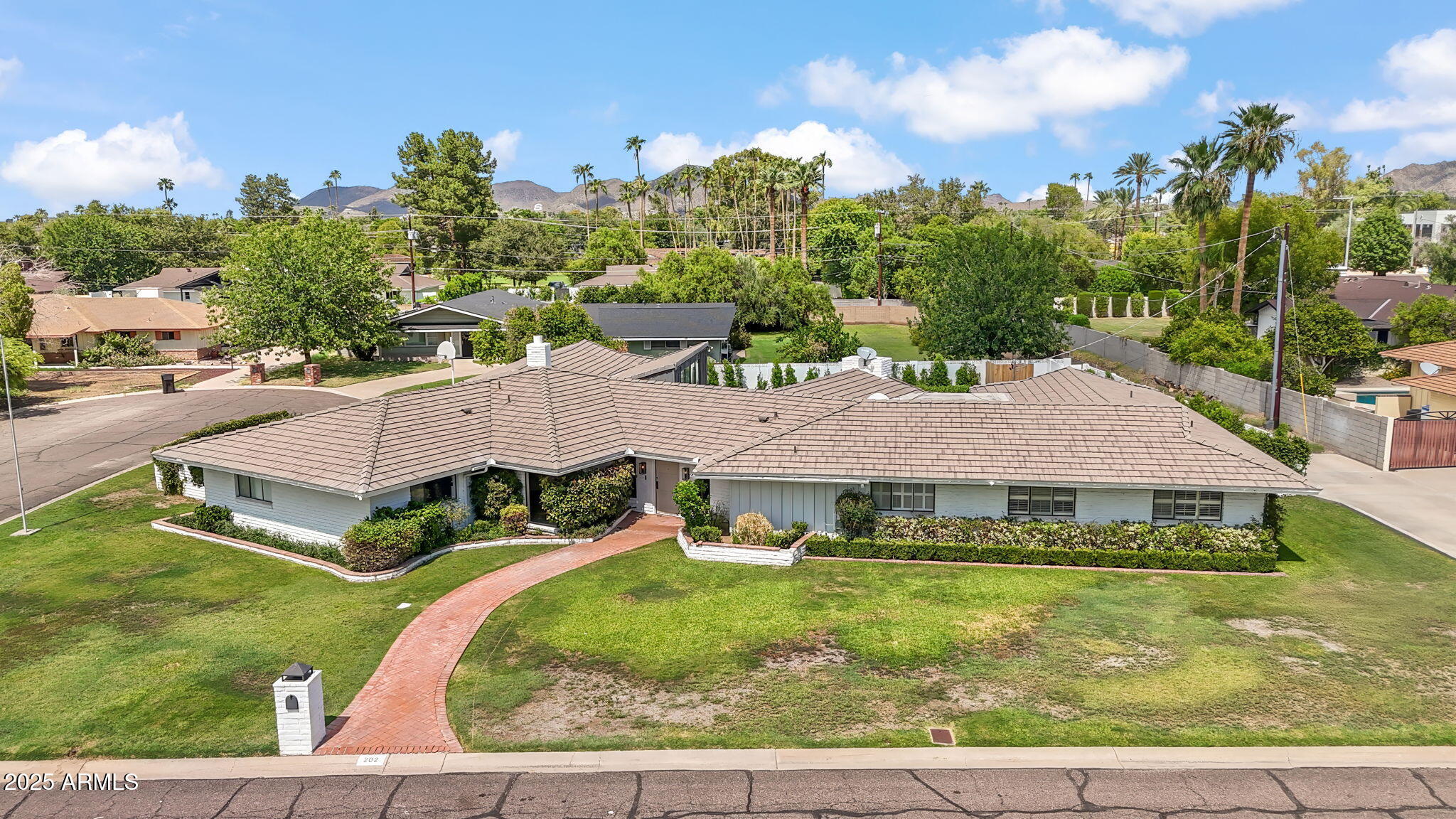 1-web-or-mls-DSC_4001