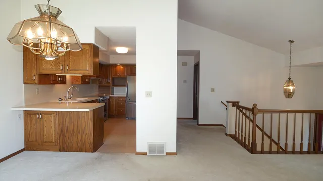 $209,900 | 2106 9th Street East, Glencoe, MN 55336