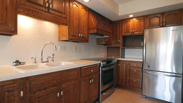 $209,900 | 2106 9th Street East, Glencoe, MN 55336