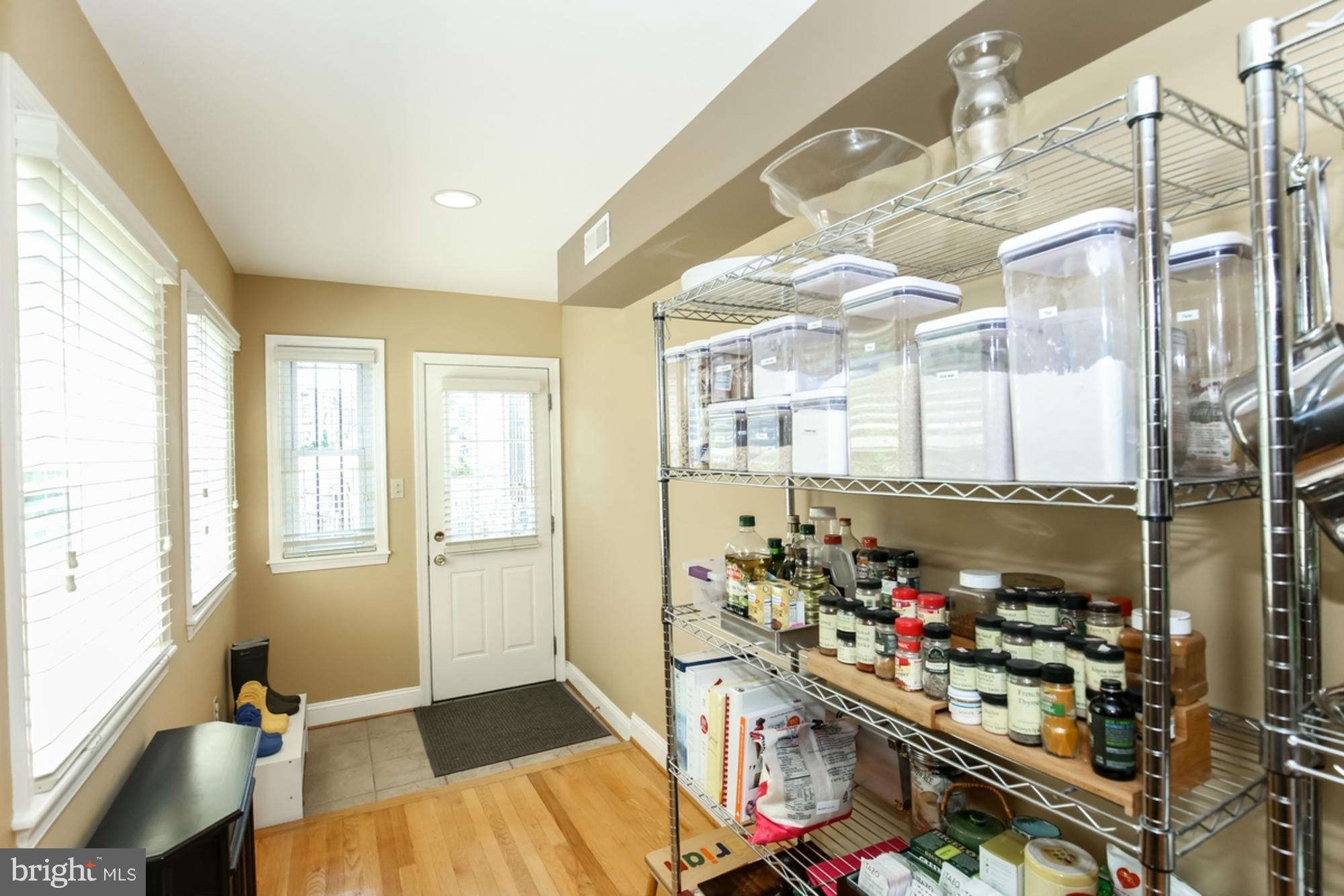 1014 Spring Road Northwest Washington, DC 20010 - Photo 11 of 28 Interior (General)