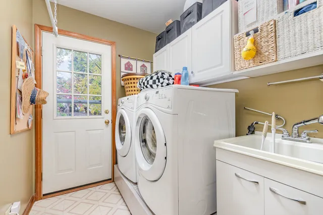 $579,900 | 3467 Charlemaine Drive, Aurora, IL 60504