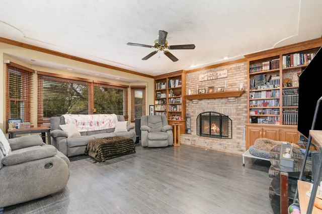 $579,900 | 3467 Charlemaine Drive, Aurora, IL 60504