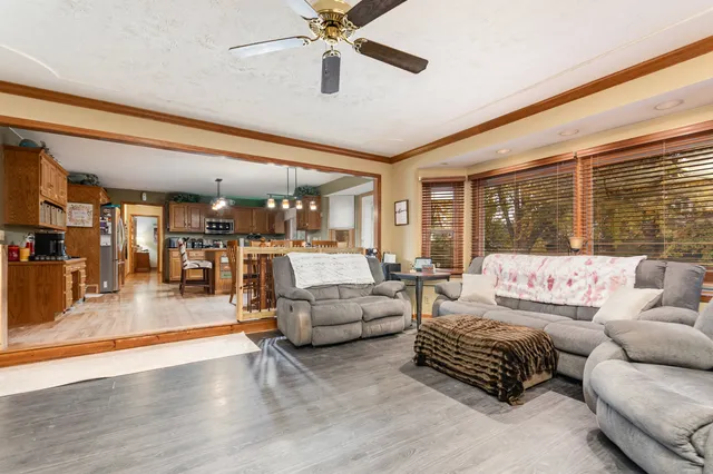 $579,900 | 3467 Charlemaine Drive, Aurora, IL 60504