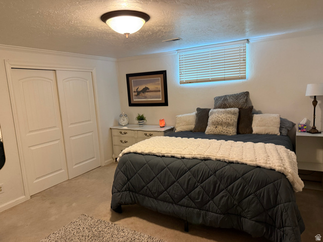 1360 Carterville Road Orem, UT 84097 - Photo 15 of 41 Recessed window with blinds, overhead flush-mount lighting, and carpeted flooring