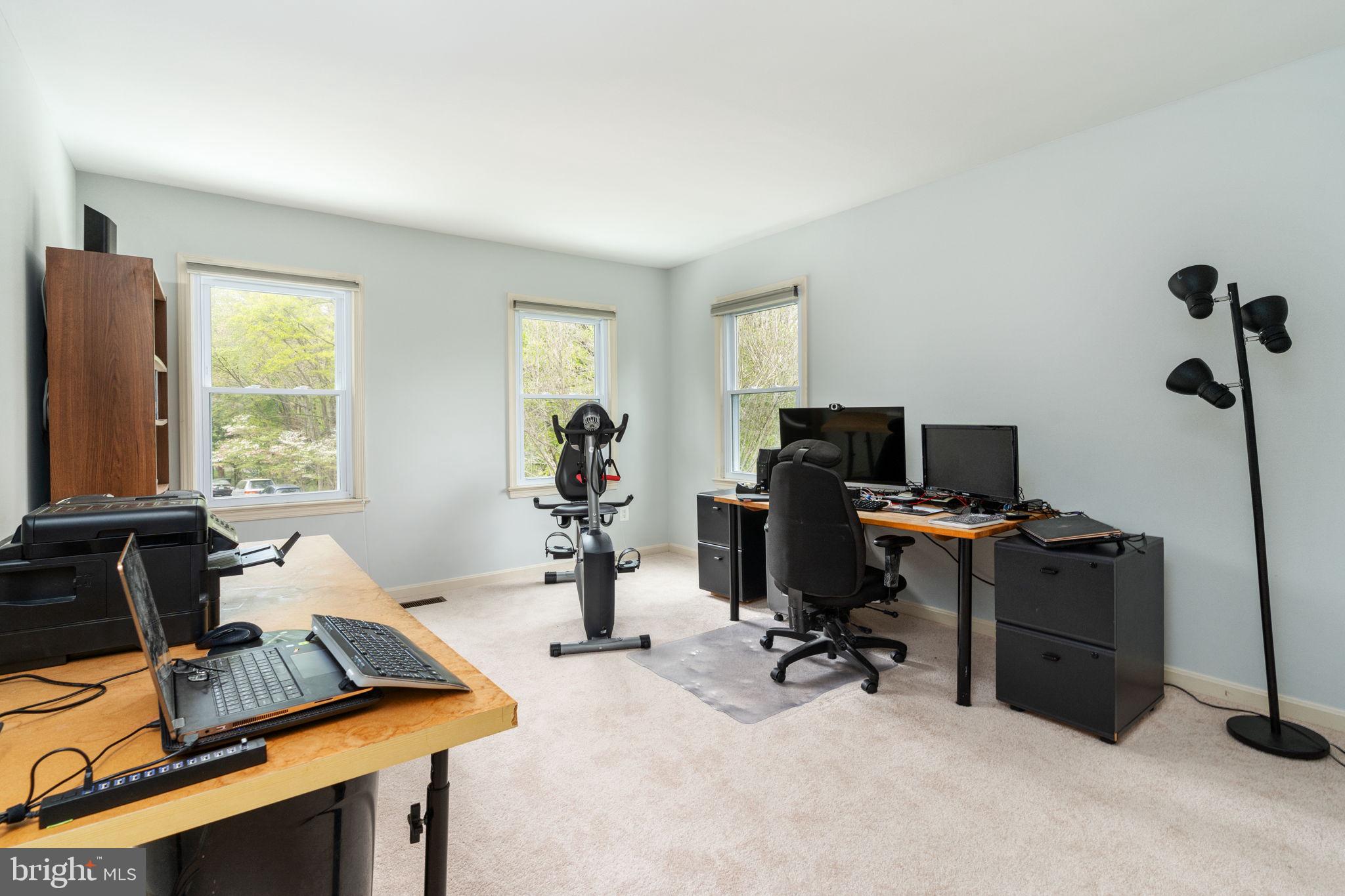 2209 Quartermaster Lane Reston, VA 20191 - Photo 20 of 37
