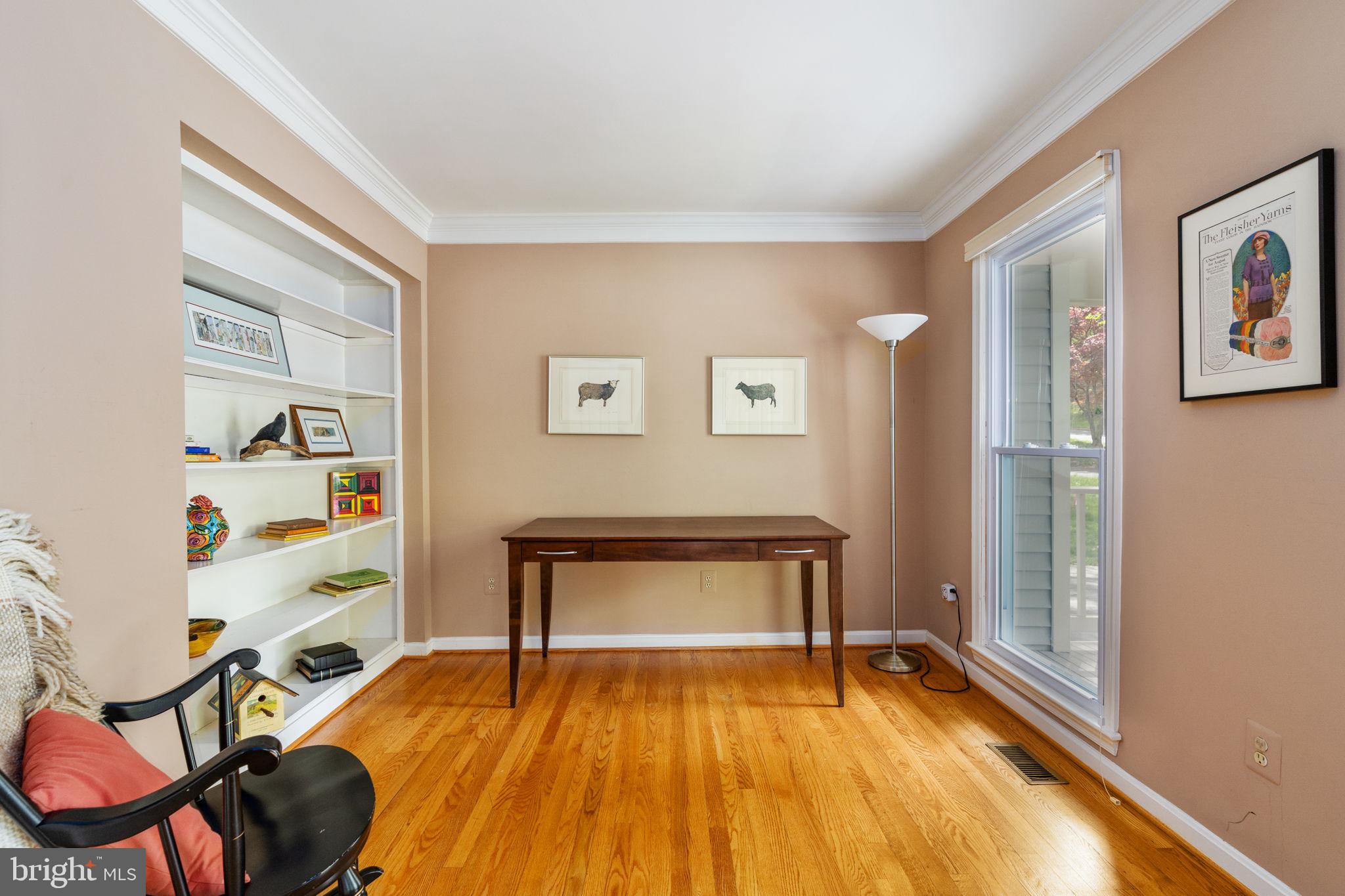 2209 Quartermaster Lane Reston, VA 20191 - Photo 5 of 37