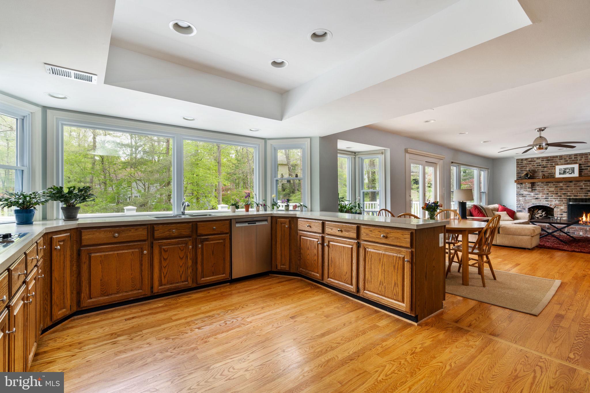2209 Quartermaster Lane Reston, VA 20191 - Photo 8 of 37