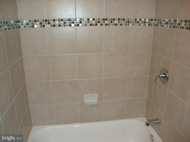 205 Castleton Place Upper Marlboro, MD 20774 - Photo 12 of 18 Bath