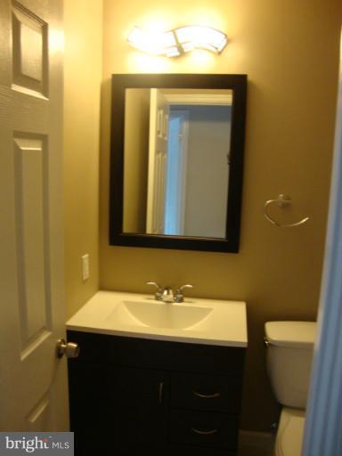 205 Castleton Place Upper Marlboro, MD 20774 - Photo 15 of 18 Bath