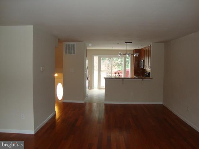 205 Castleton Place Upper Marlboro, MD 20774 - Photo 4 of 18 Dining Room