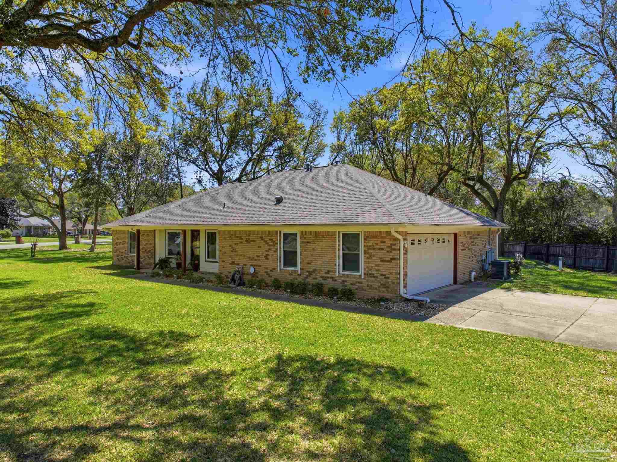 3573 Victory Drive Pace, FL 32571 - Photo 2 of 49