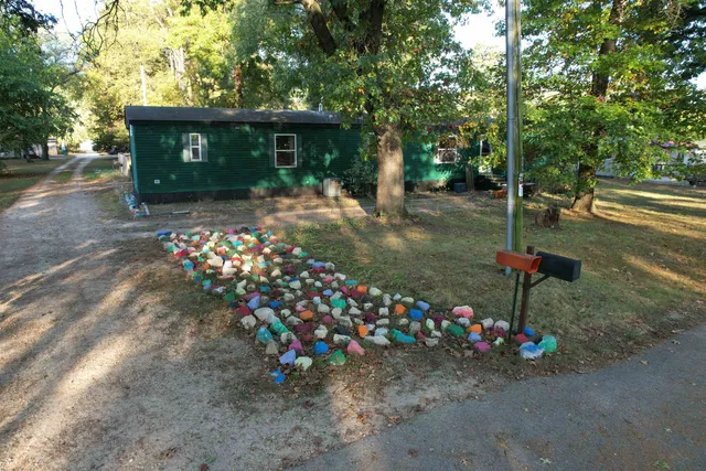 $99,000 | 700 North 8th Street, Avoca, WI 53506