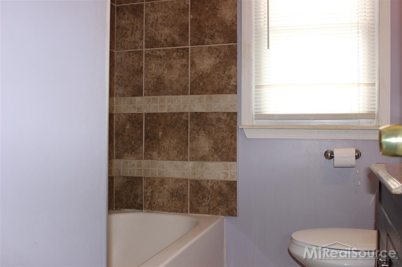 3512 Normandy Road Royal Oak, MI 48073 - Photo 12 of 20