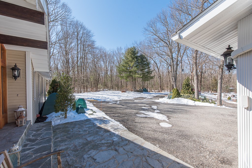 852 Chopmist Hill Road Scituate, RI 02857 - Photo 18 of 50