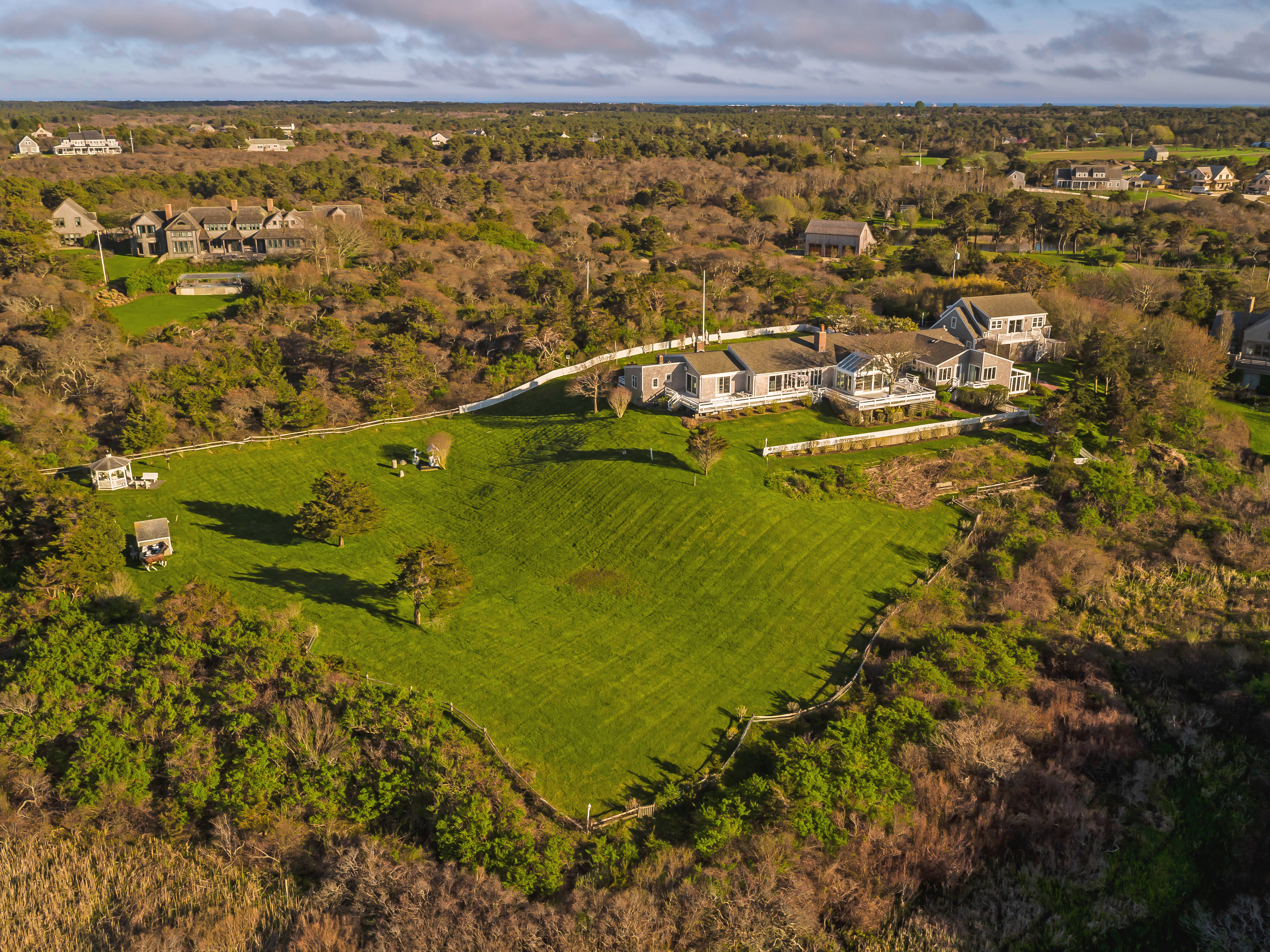 8 Shawkemo Road Nantucket, MA 02554 - Photo 6 of 89 Gallery Image 6