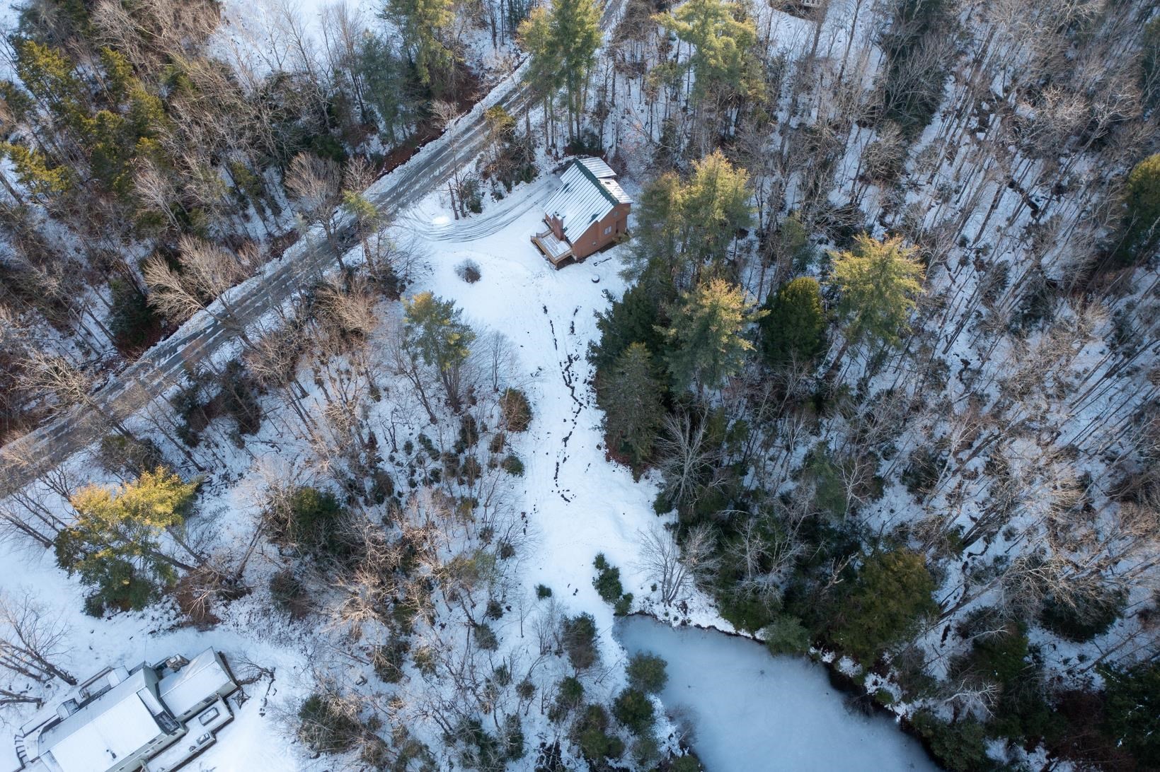411 Stratton Gate Road Jamaica, VT 05343 - Photo 12 of 19 Gallery Image 12