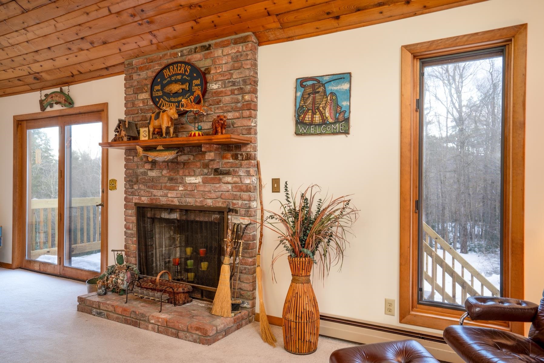 411 Stratton Gate Road Jamaica, VT 05343 - Photo 16 of 19 Gallery Image 16