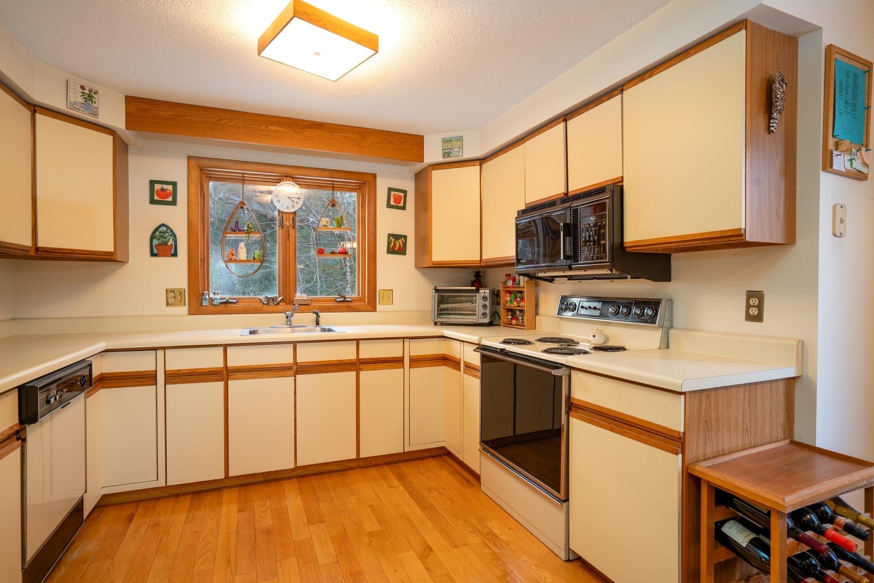 411 Stratton Gate Road Jamaica, VT 05343 - Photo 19 of 19 Gallery Image 19