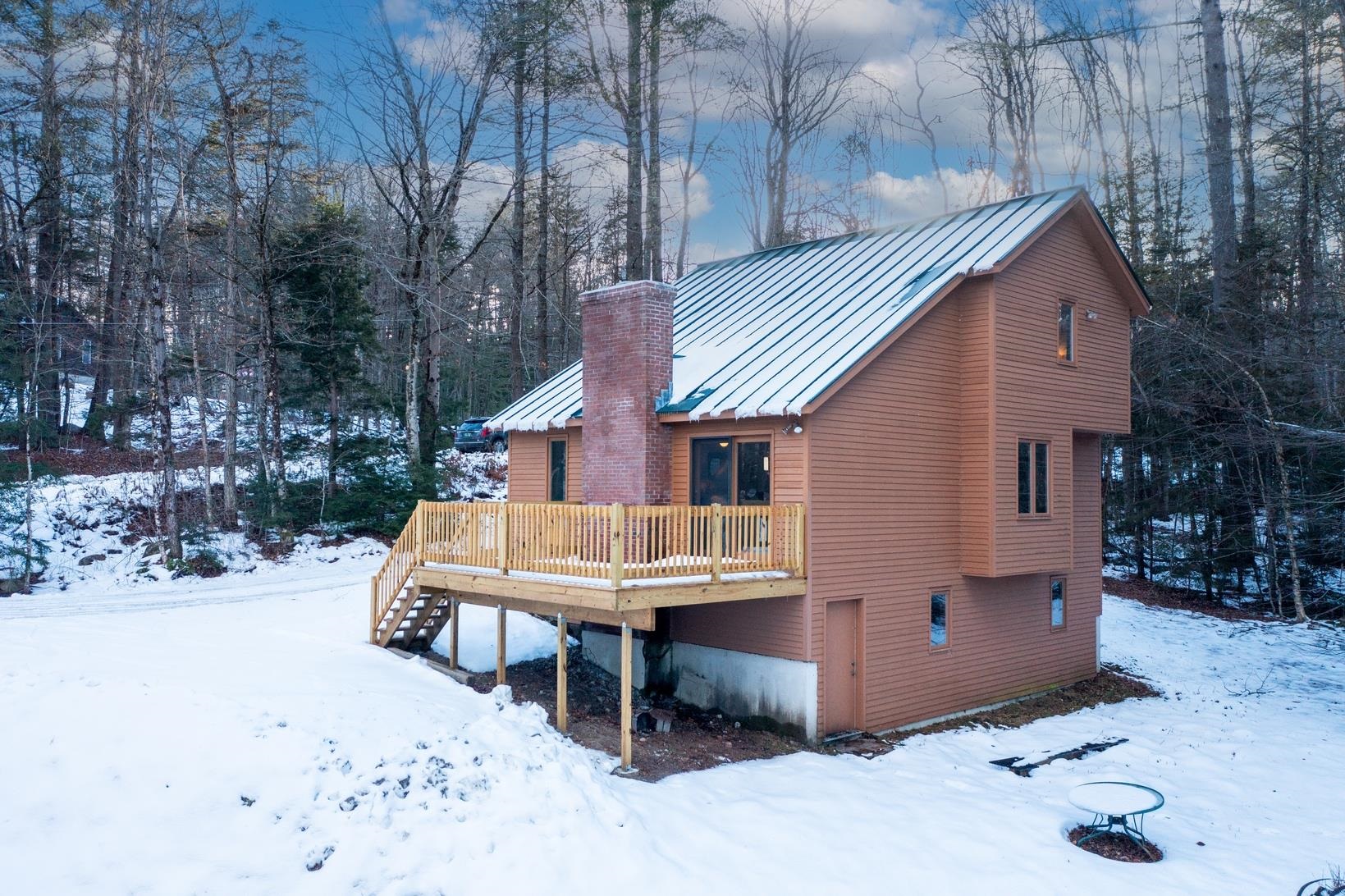 411 Stratton Gate Road Jamaica, VT 05343 - Photo 2 of 19 Gallery Image 2