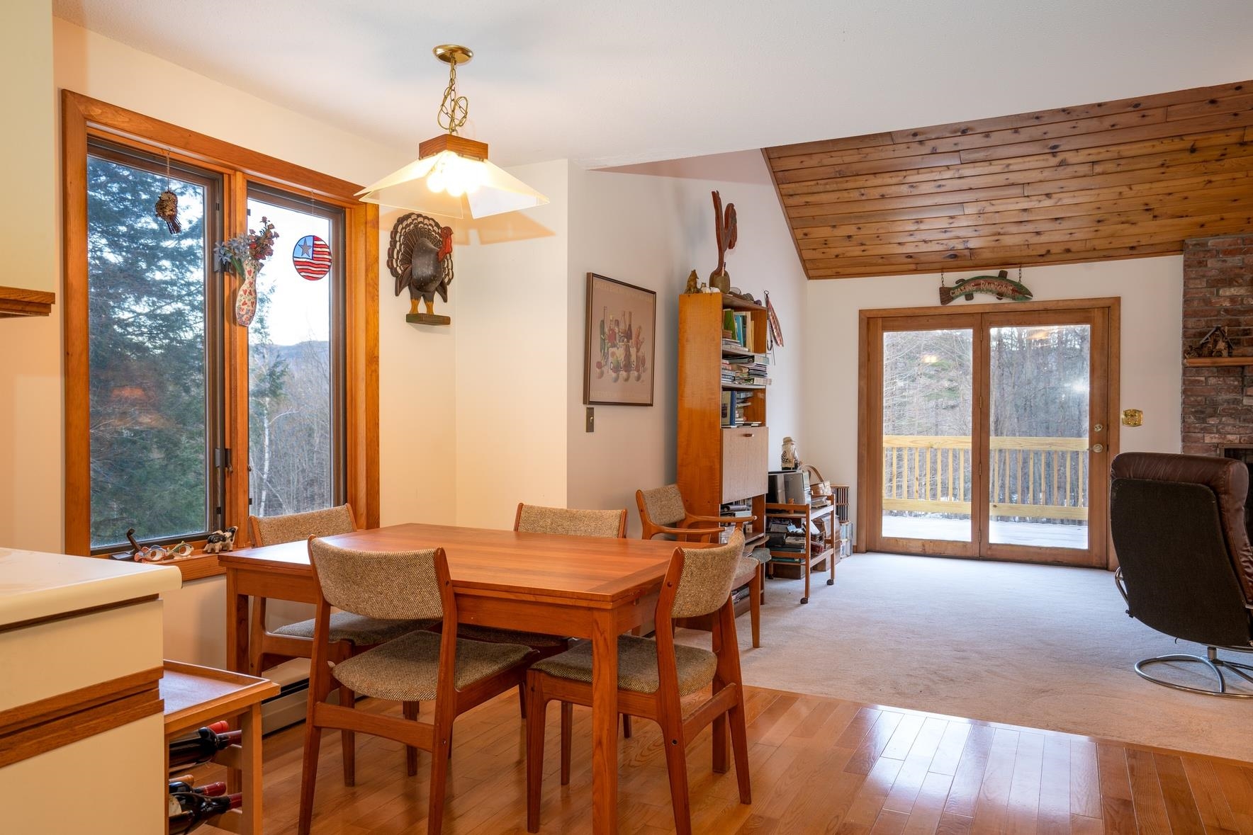 411 Stratton Gate Road Jamaica, VT 05343 - Photo 4 of 19 Gallery Image 4