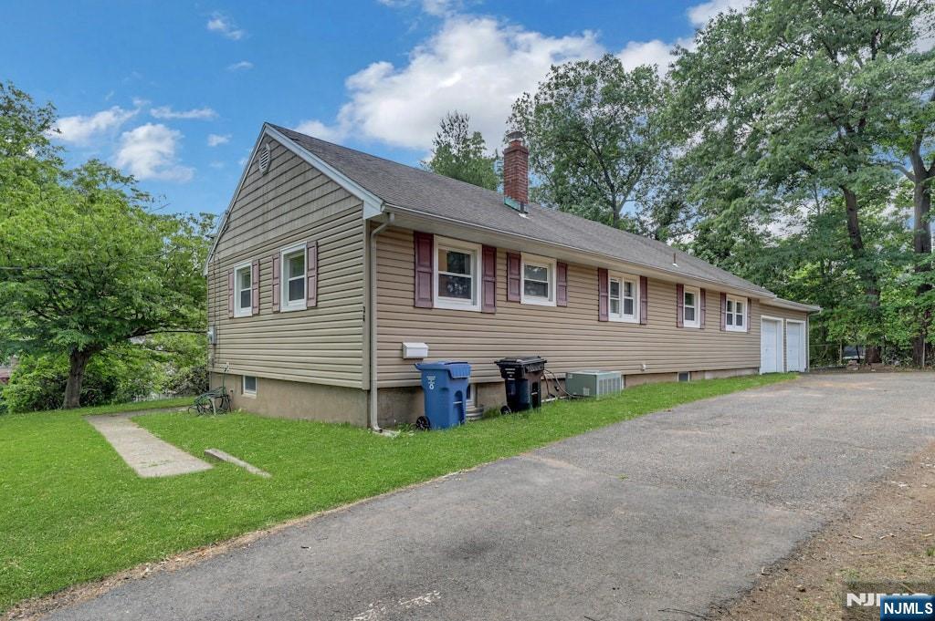 36 Benton Road Paramus, NJ 07652 - Photo 1 of 27
