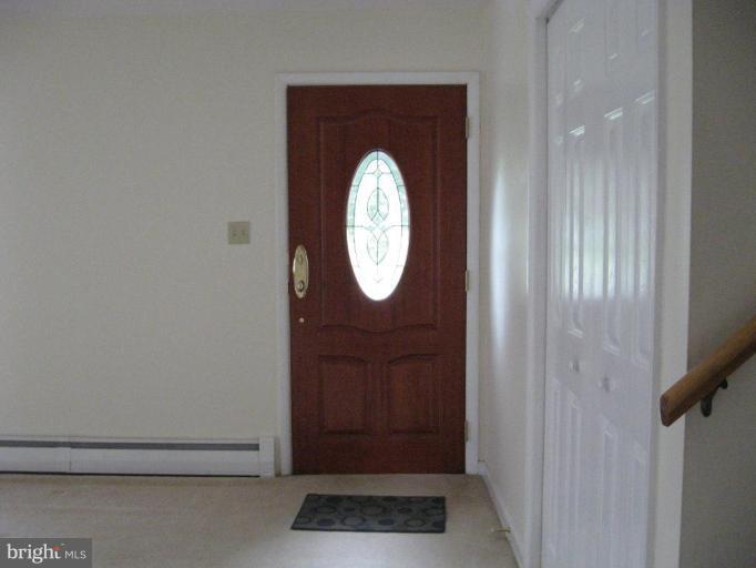 5599 Telegraph Road Elkton, MD 21921 - Photo 2 of 20 Entrance / Foyer