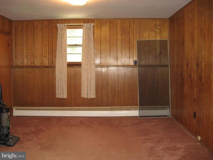 5599 Telegraph Road Elkton, MD 21921 - Photo 12 of 20 Family Room