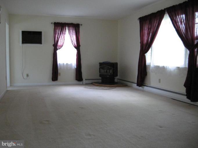 5599 Telegraph Road Elkton, MD 21921 - Photo 3 of 20 Nearly new pellet stove