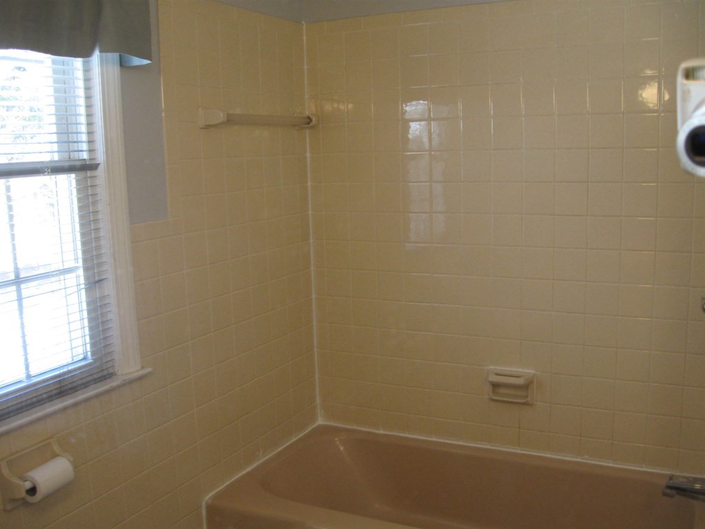 199 Mountainview Road East Longmeadow, MA 01028 - Photo 18 of 30 Gallery Image 18