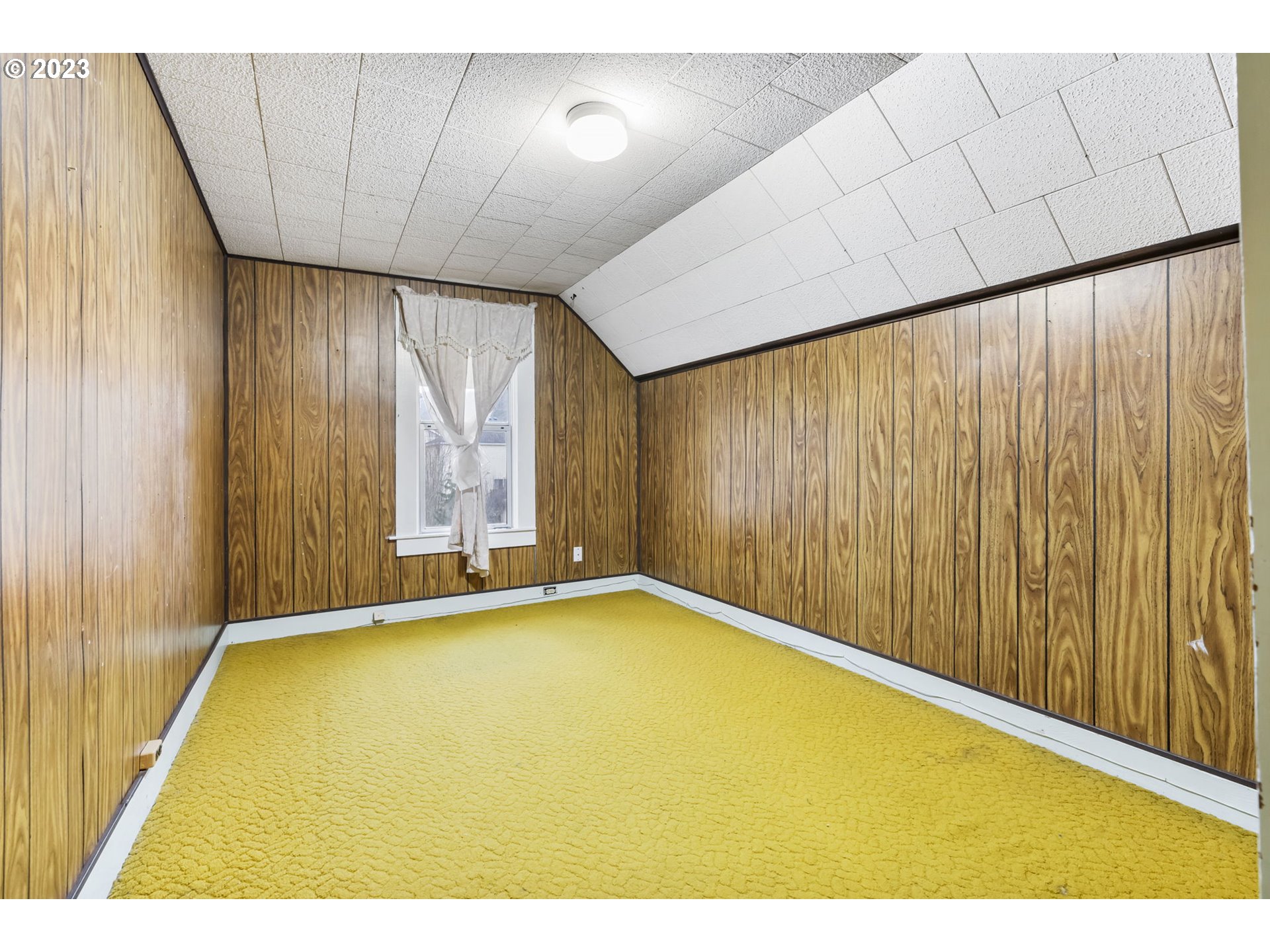 108 South 4th Avenue Ridgefield, WA 98642 - Photo 22 of 32 a view of an empty room with a window