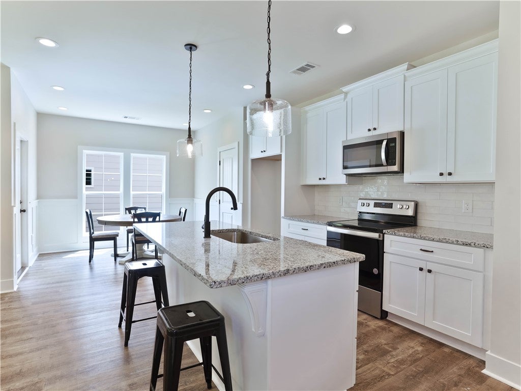 1221 Ruth Way Auburn, AL 36830 - Photo 10 of 25 Gallery Image 10