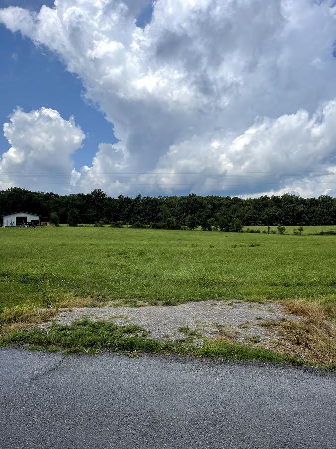 Lowe Road Crossville, TN 38572 - Photo 2 of 3 field & barn
