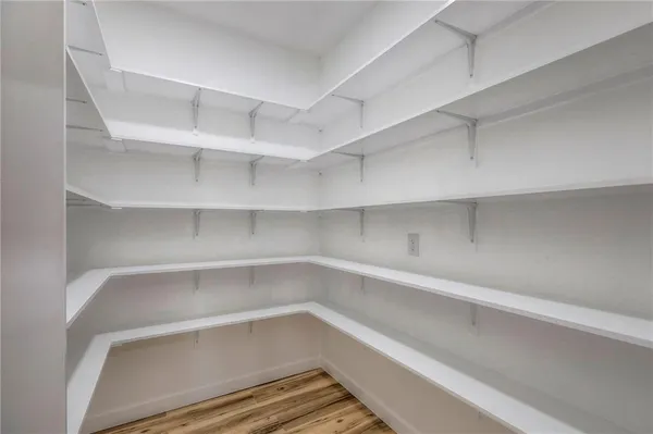 $395,000 | 310 Northeast 51st Road, Warrensburg, MO 64093