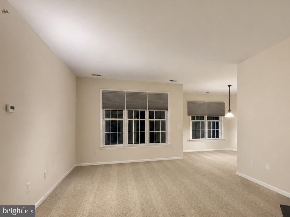 12 Kyle Way Ewing, NJ 08628 - Photo 14 of 40 Living room