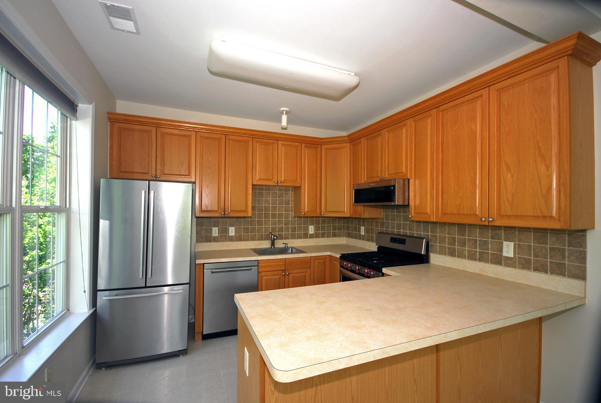 12 Kyle Way Ewing, NJ 08628 - Photo 17 of 40 Kitchen