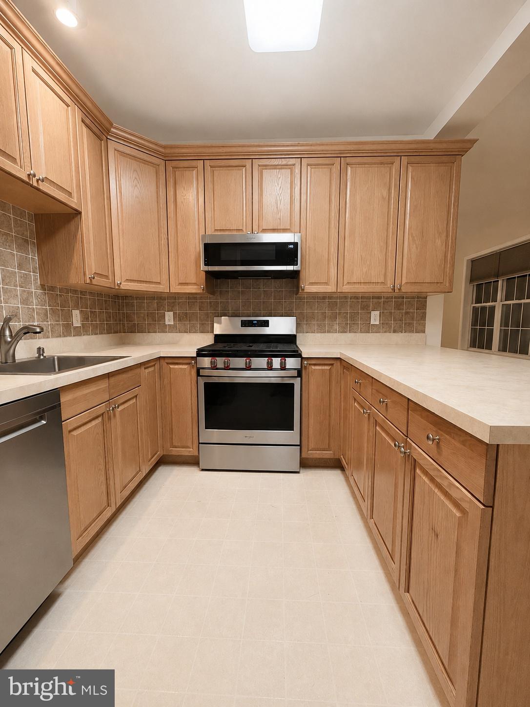 12 Kyle Way Ewing, NJ 08628 - Photo 18 of 40 Kitchen