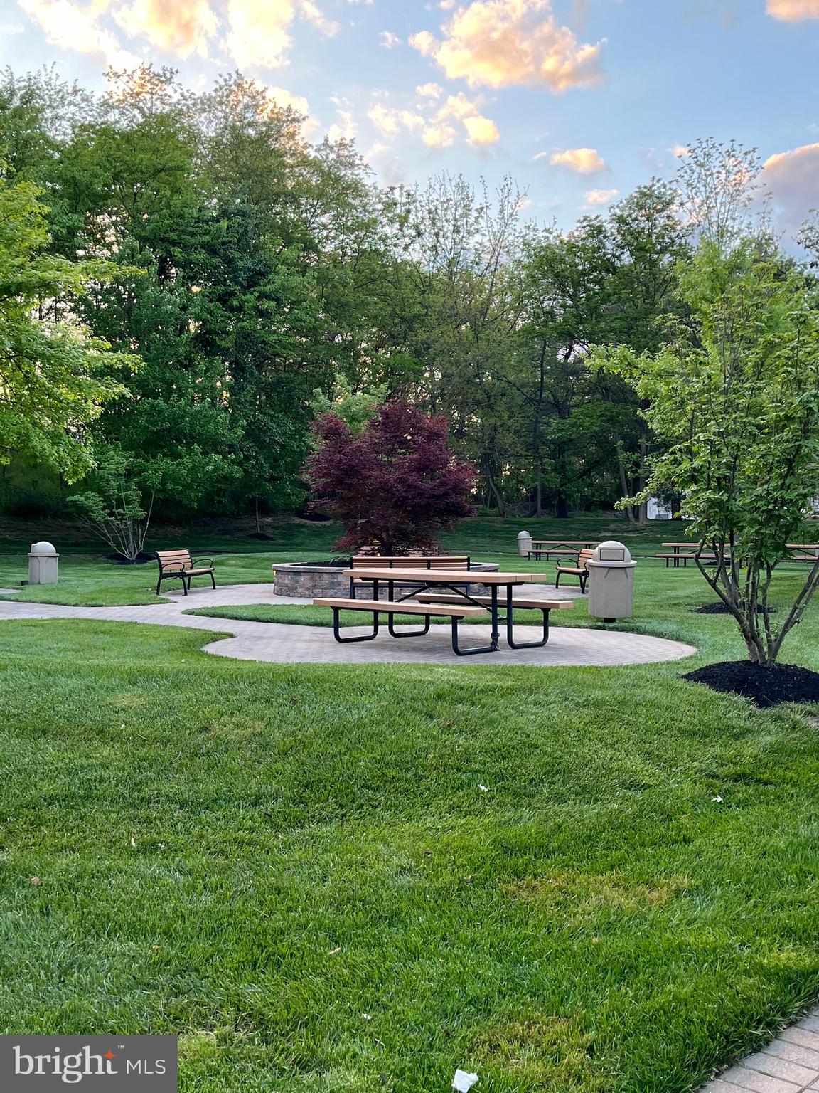 12 Kyle Way Ewing, NJ 08628 - Photo 37 of 40 Picnic area