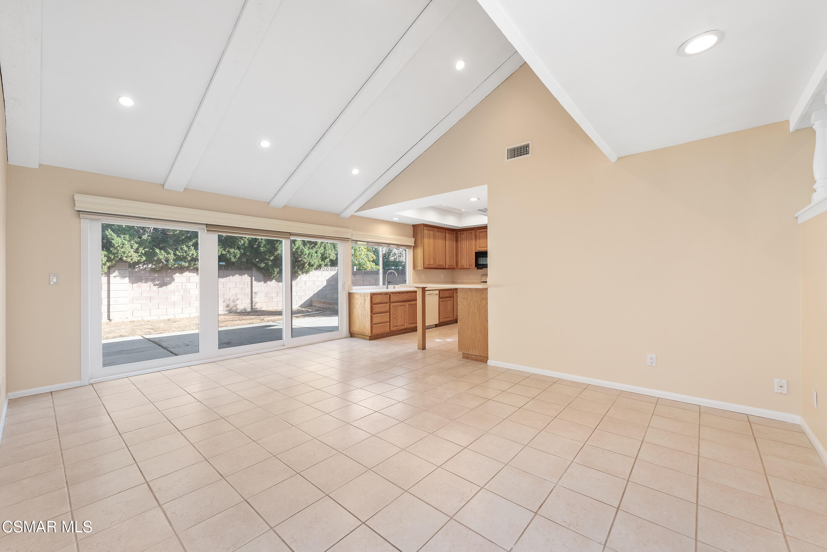 2248 Stow Street Simi Valley, CA 93063 - Photo 14 of 41 Family Room