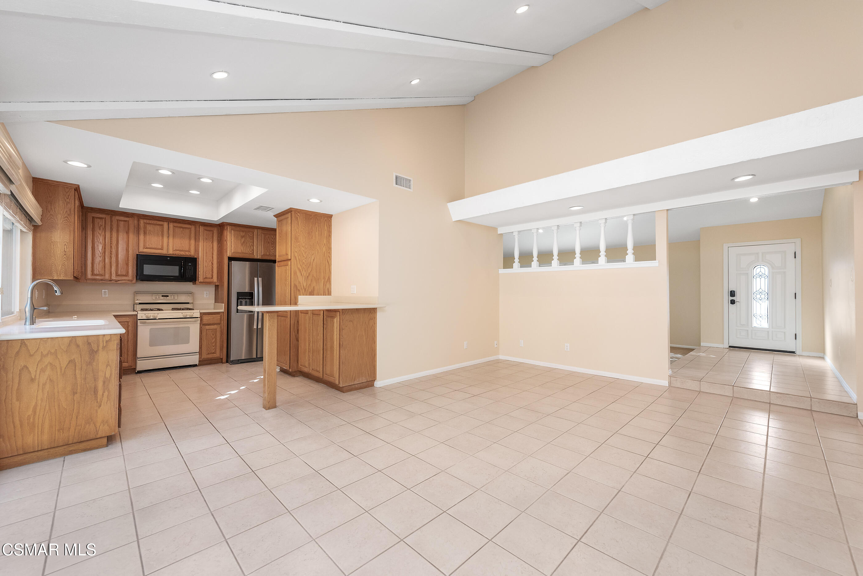 2248 Stow Street Simi Valley, CA 93063 - Photo 15 of 41 Family Room/Kitchen