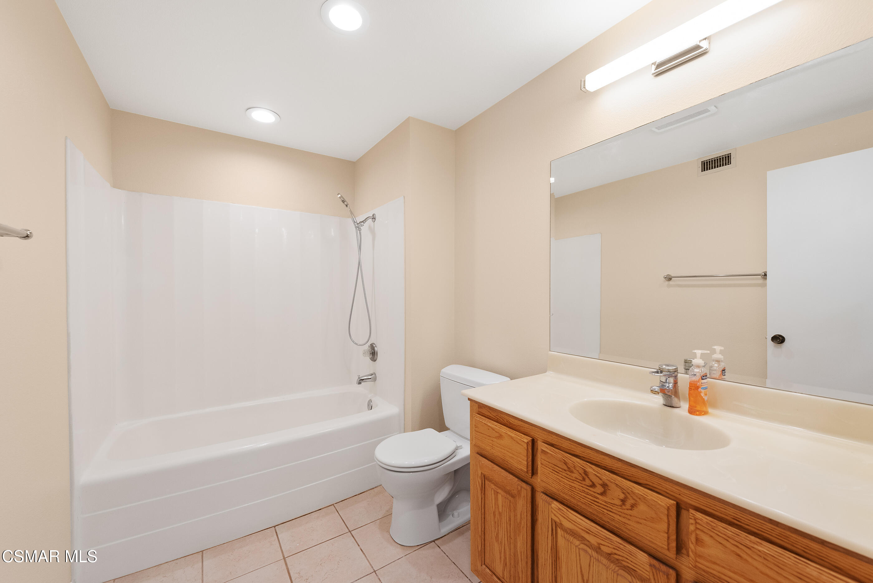 2248 Stow Street Simi Valley, CA 93063 - Photo 28 of 41 Hall Bathroom