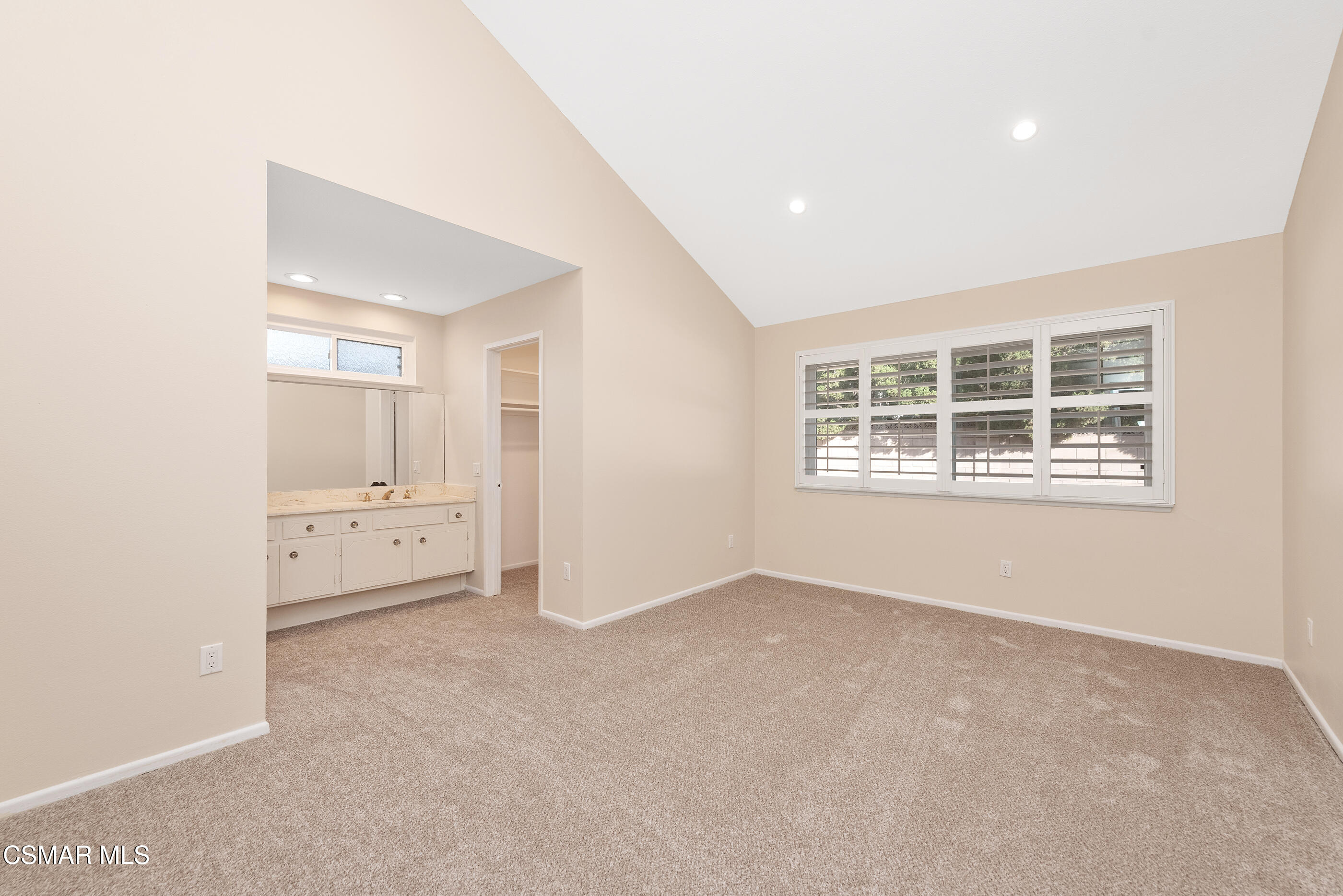 2248 Stow Street Simi Valley, CA 93063 - Photo 30 of 41 Primary Bedroom