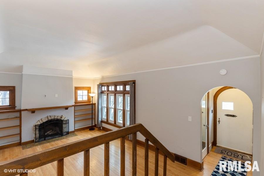 1803 Jersey Ridge Road Davenport, IA 52803 - Photo 2 of 19 Gallery Image 2