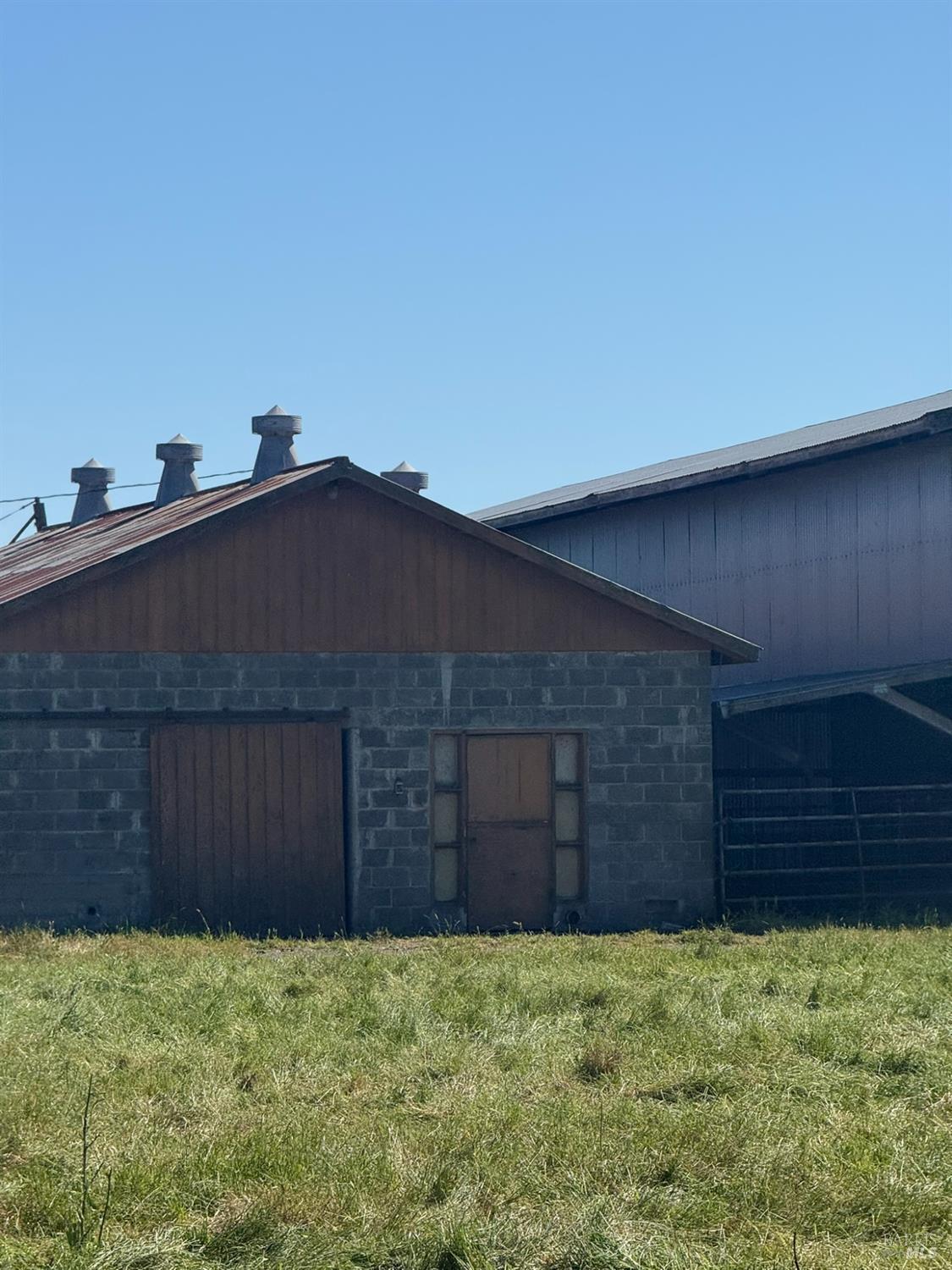 5820 Hall Road Santa Rosa, CA 95401 - Photo 21 of 53