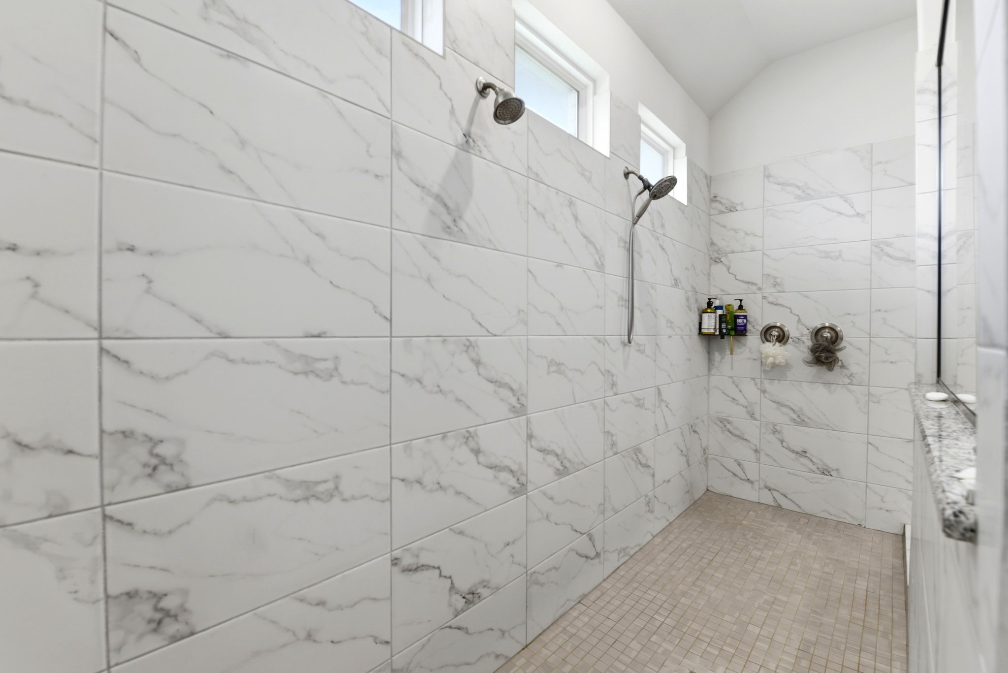 10062 South Goshawk Trail Conroe, TX 77385 - Photo 25 of 43 a bathroom with a shower