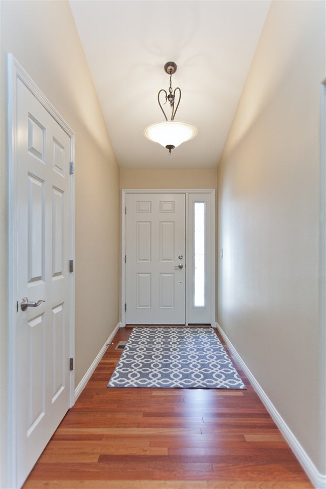 4025 North Willowbend Road Northeast Cedar Rapids, IA 52411 - Photo 4 of 44 Gallery Image 4