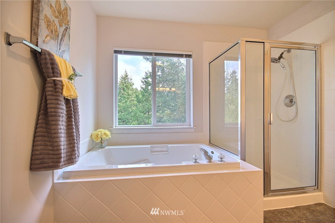 3818 Northeast 14th Place Renton, WA 98056 - Photo 14 of 23