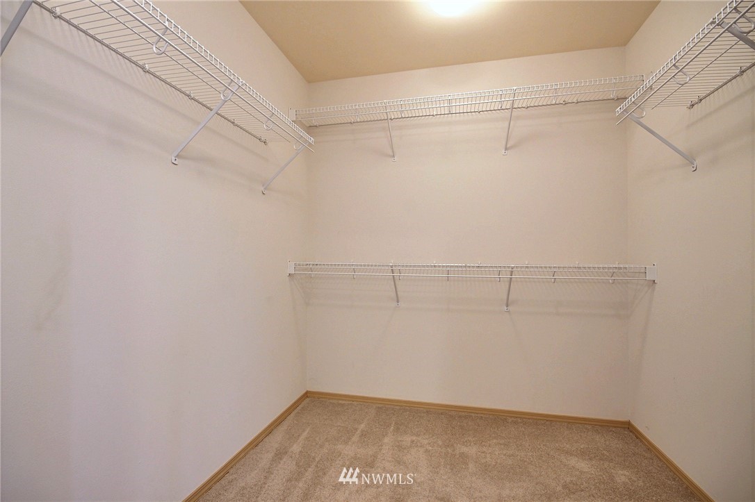 3818 Northeast 14th Place Renton, WA 98056 - Photo 15 of 23